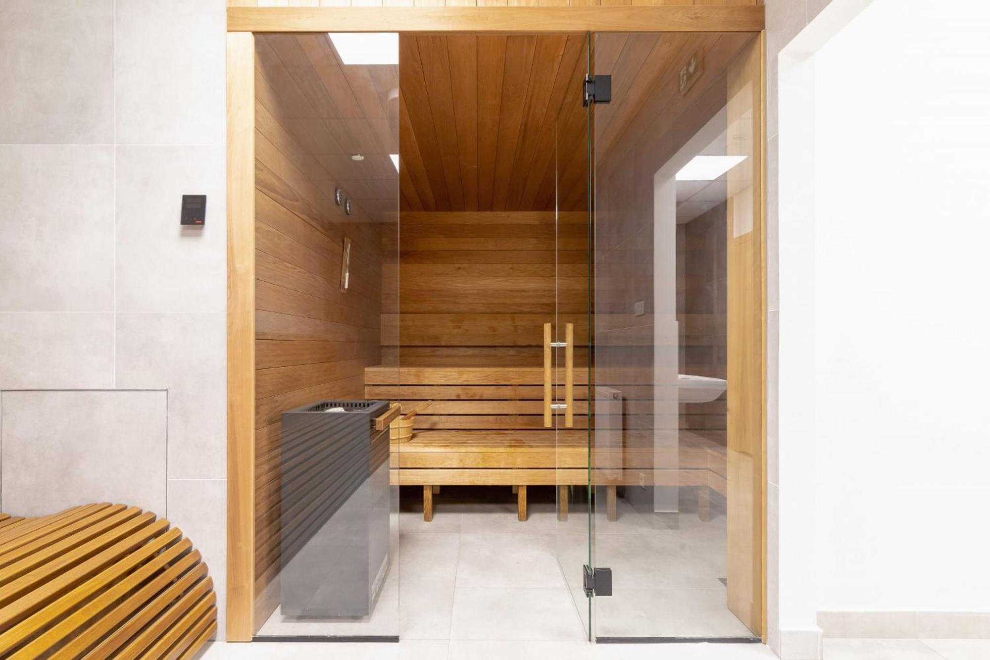 Modern Studios With Air Conditioning In Downtown Krakow By Noclegi Renters Exterior foto